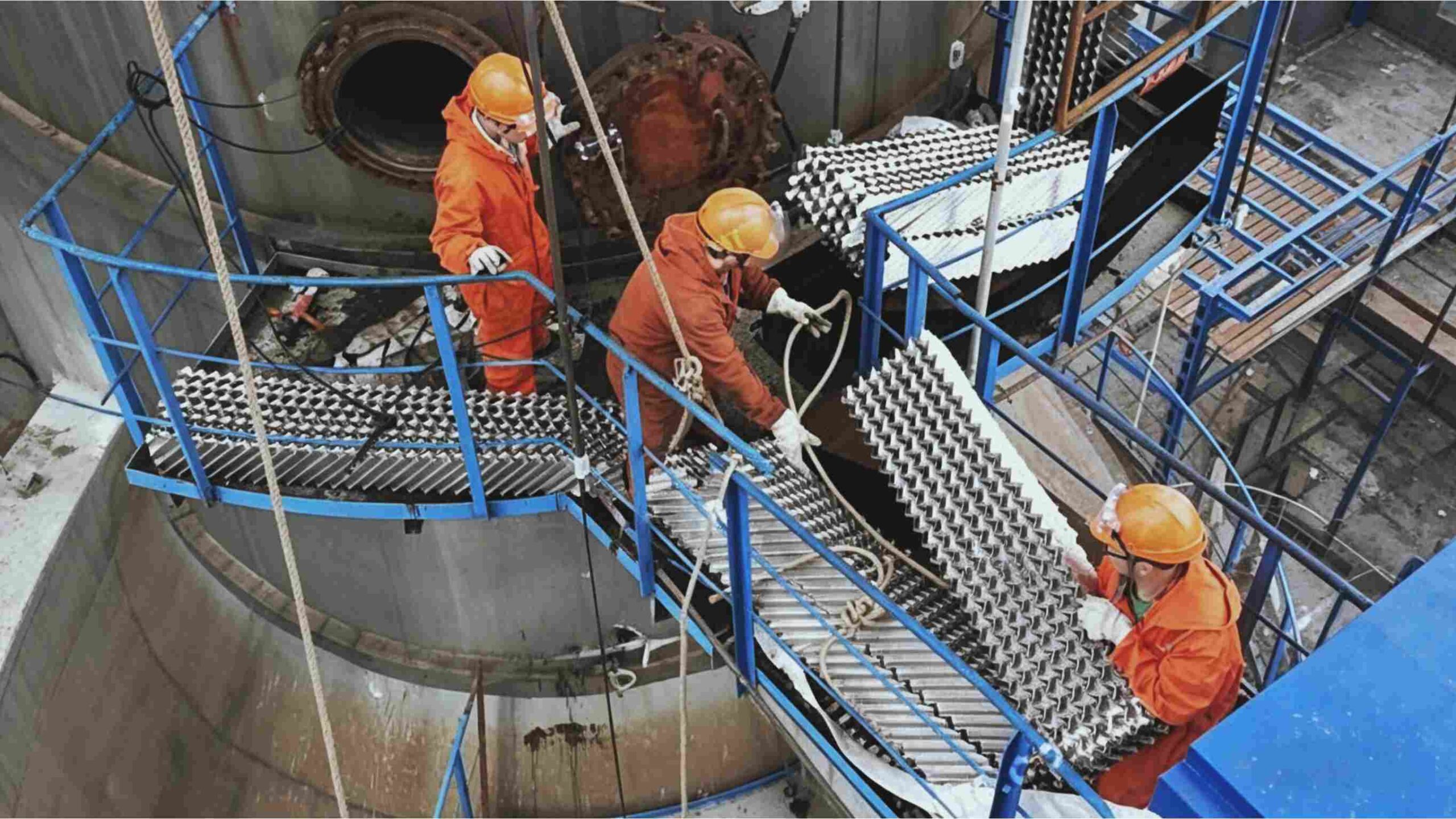 Structured Packing Optimization: Breaking Distillation Efficiency Limits